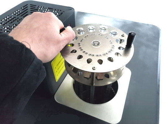 220VAC/50Hz stroomvoorziening Verwarmd en gekoeld isothermisch vloeibare bad voor laboratorium