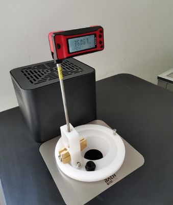 0.001C Resolutie Blackbody Stralingsbron Kalibrator voor Thermometer Kalibratie